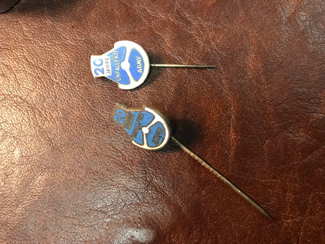 20 Jahre Wartburg 2 Pins