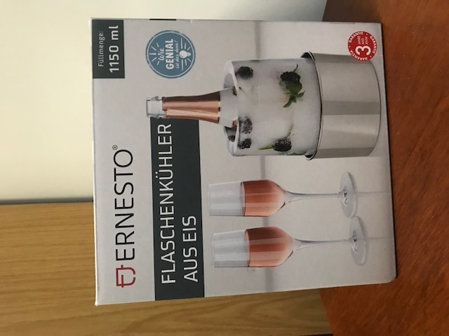 Flaschenkühler aus Eis
