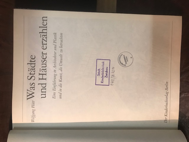 Was Städte und Häuser erzählen, Hütt