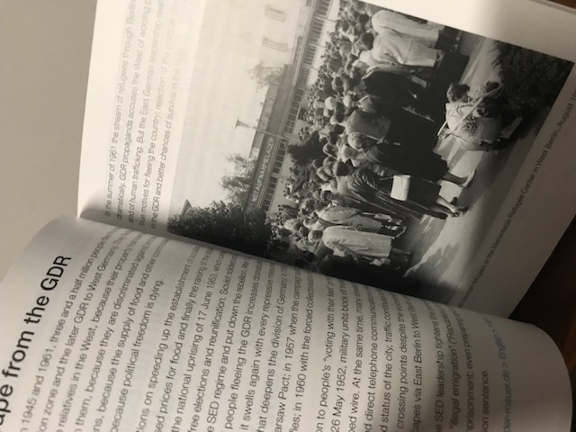 The Berlin Wall Story, Hertle