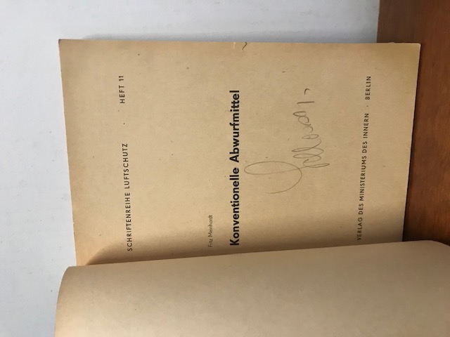 Schriftenreihe Luftschutz Konventionelle Abwurfmit