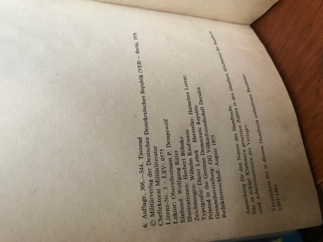 Handbuch militärisches Grundwissen, 