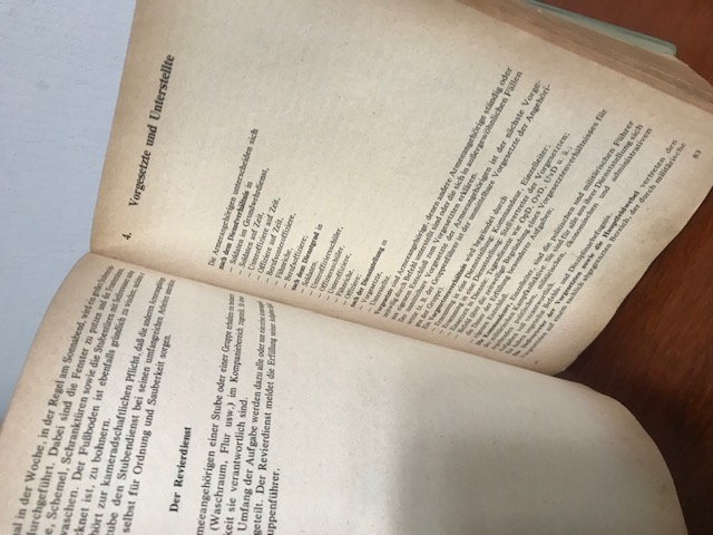 Handbuch militärisches Grundwissen, 