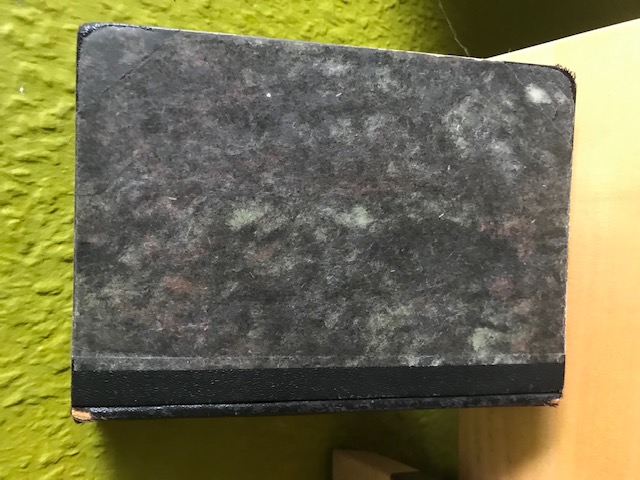 Altes Buch über Physik, Titel unbekannt
