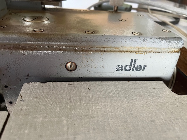 Adler Kettelnähmaschine 
