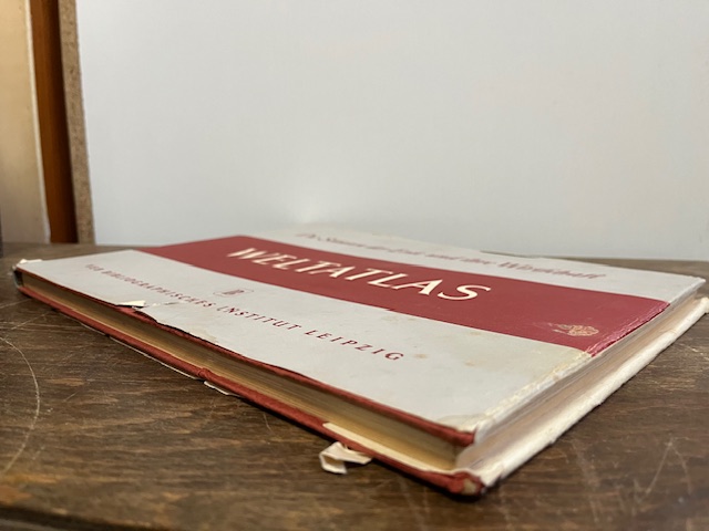 Weltatlas, Die Staaten und Ihre Wirtschaft