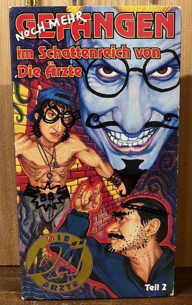 2 VHS Gefangen im Schattenreich von Die Ärzte
