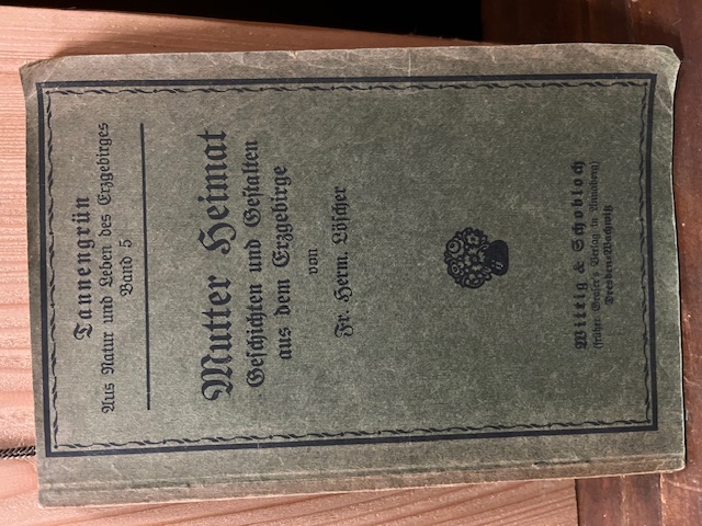 Mutter Heimat, Tannengrün Band 1 und Band 5