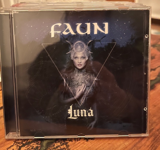 CD Faun, Luna