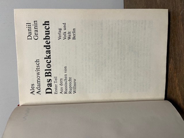 Das Blockadebuch, Adamowitsch