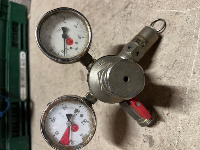 Hiwi CO2 Druckregler