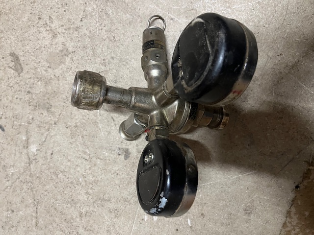 Hiwi CO2 Druckregler