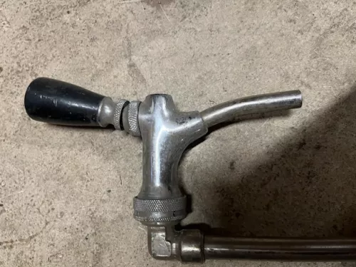 Zapfhahn, Zapfanlage 