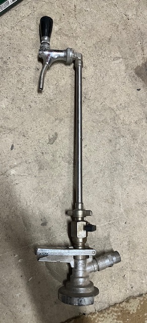 Zapfhahn, Zapfanlage 