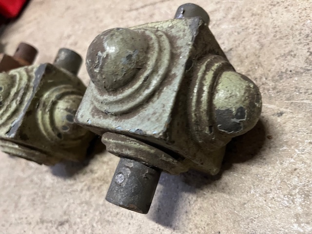 Antike Guss Verbinder 6,5cm 8-teilig