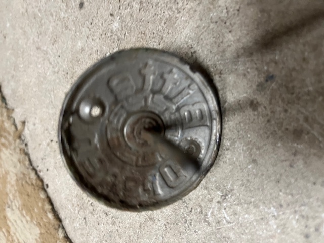 Antiker Griff in grün aus Eisen