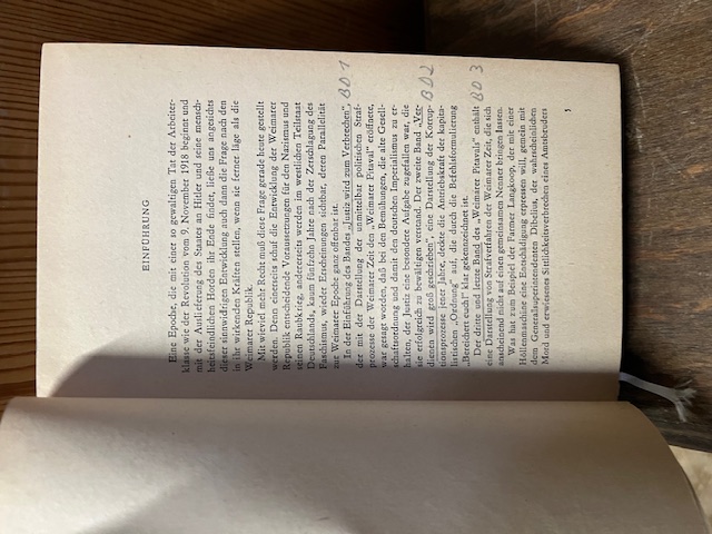 Es knistert im Gebälk, Kaul