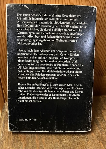 Bruhn, Der Kalte Krieg oder die Totrüstung der