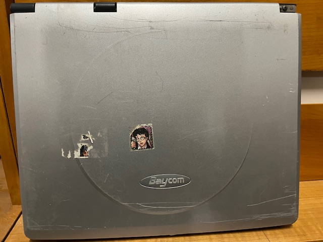 Laptop Baycom 2700T Ersatzteilspender 