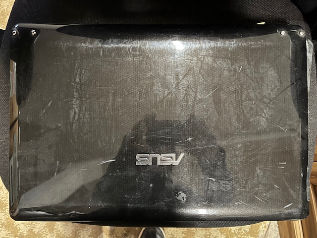 Laptop Asus K52J Ersatzteilspender