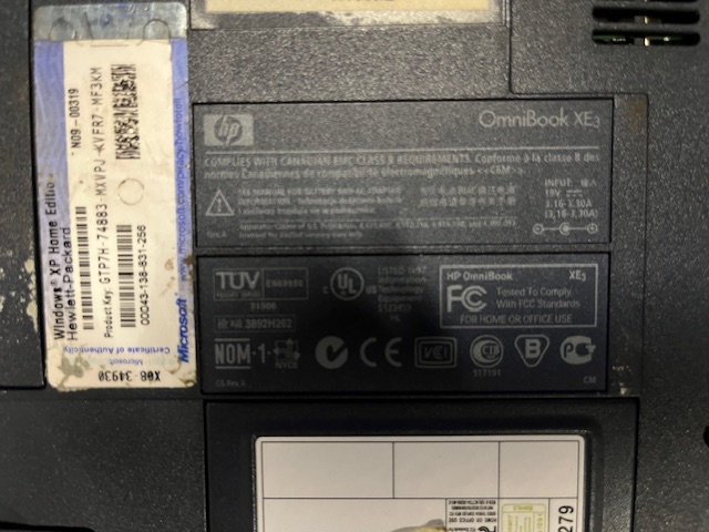 Laptop HP Omnibook Xe3 Ersatzteilspender