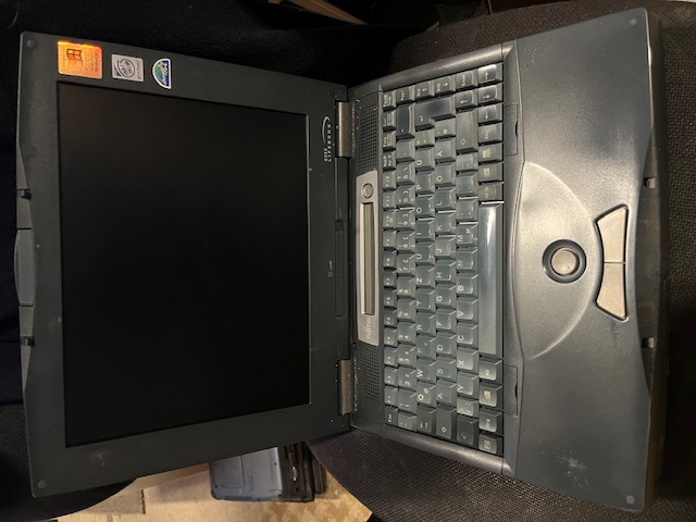 Laptop Fujitsu Lifebook C325 Ersatzteilspender 