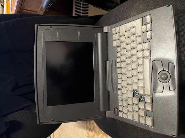 Laptop Compaq 2860 B Centura 410C Ersatzteilspende