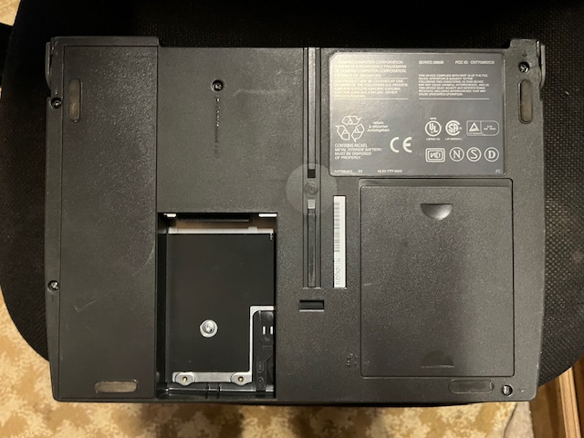 Laptop Compaq 2860 B Centura 410C Ersatzteilspende