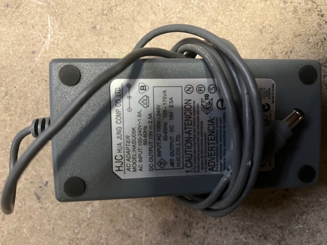 Netzteil HJC Hasu05K