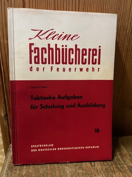 Kleine Fachb&uuml;cherei der Feuerwehr 4 B&uuml;cher