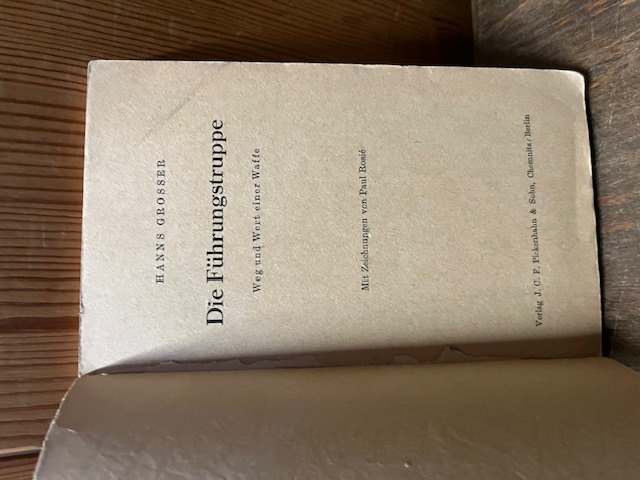 Die F&uuml;hrungstruppe, Grosser