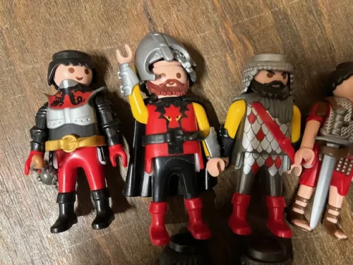 7 verschiedene Playmobil Figuren 