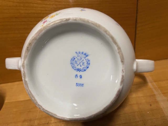 Herend Zuckerdose Motiv: Blumen