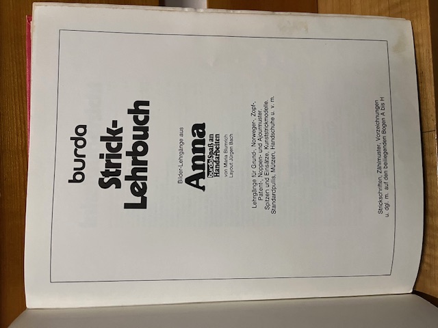 Burda Stricklehrbuch 1983