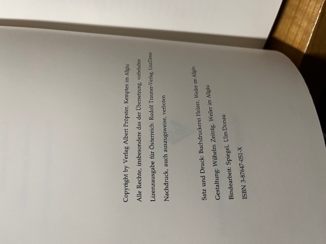 Bunt garnieren, Horn