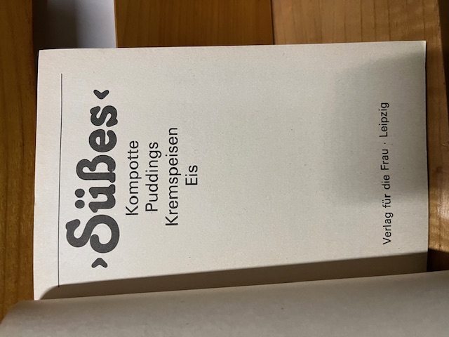 S&uuml;&szlig;es, Verlag f&uuml;r die Frau