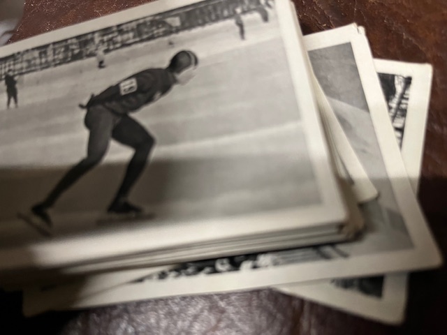 VII Olympische Winterspiele in Cortina, Zigaretten