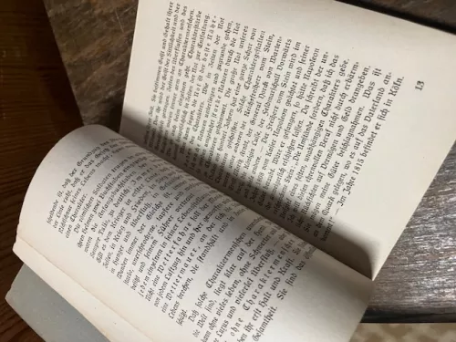 Sei ein Charakter, Kliche