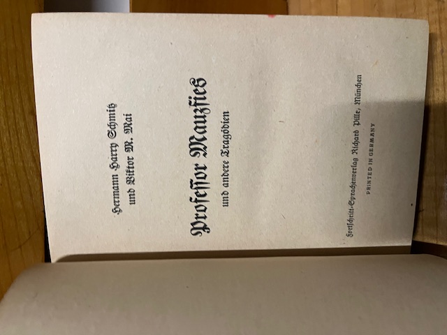 Professor Maus Fies, Harry Schmitz