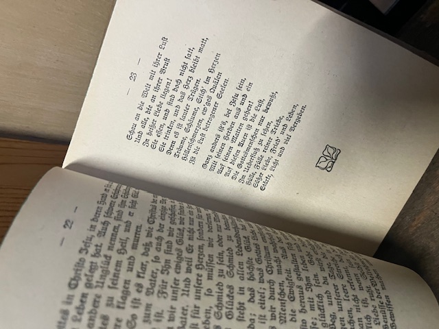 Fromm und darum fr&ouml;hlich, Schrenk