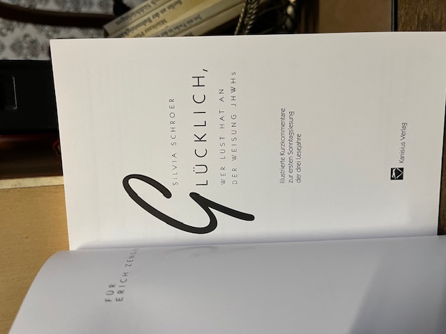 Gl&uuml;cklich, Silvia Schroer