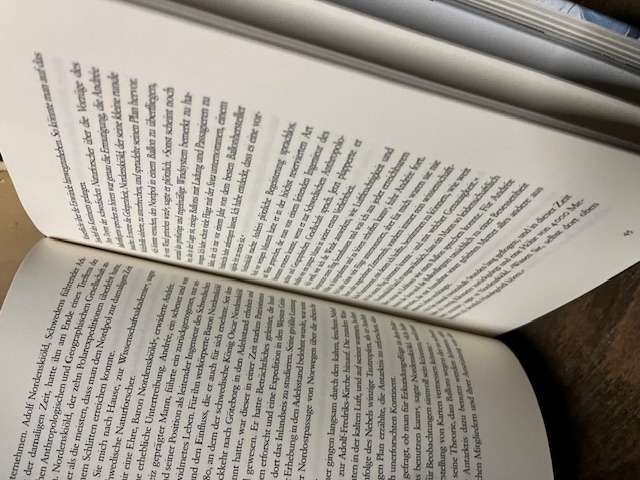 Mit dem Wind zum Nordpol, Adams