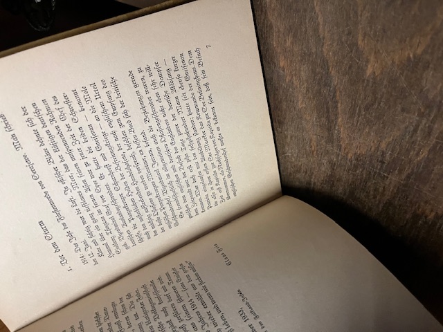 Seeheld Graf Spee, Fein