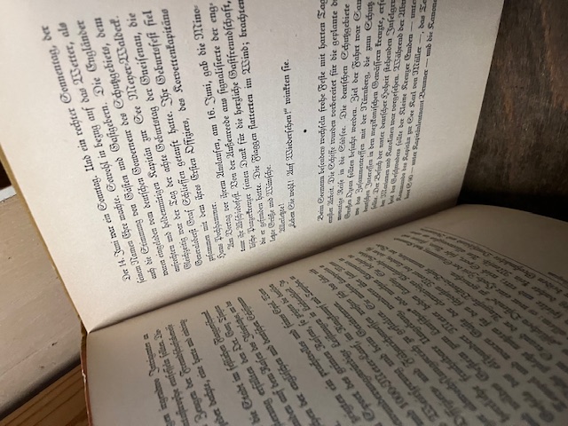 Seeheld Graf Spee, Fein