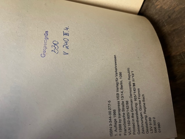 Das gro&szlig;e Anlagenbuch f&uuml;r die Modelleisenbahn, Fro