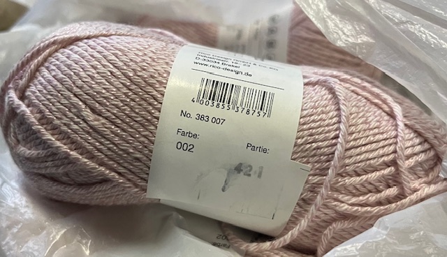 Essential Cotton Blend DK 50g 002